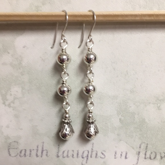 NWOT simple silver lotus earrings sterling wire - Picture 4 of 5